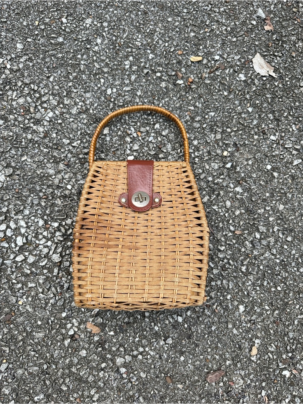 Vintage 40s Woven Rattan Top-Handle Pillbox HandBag VLV
